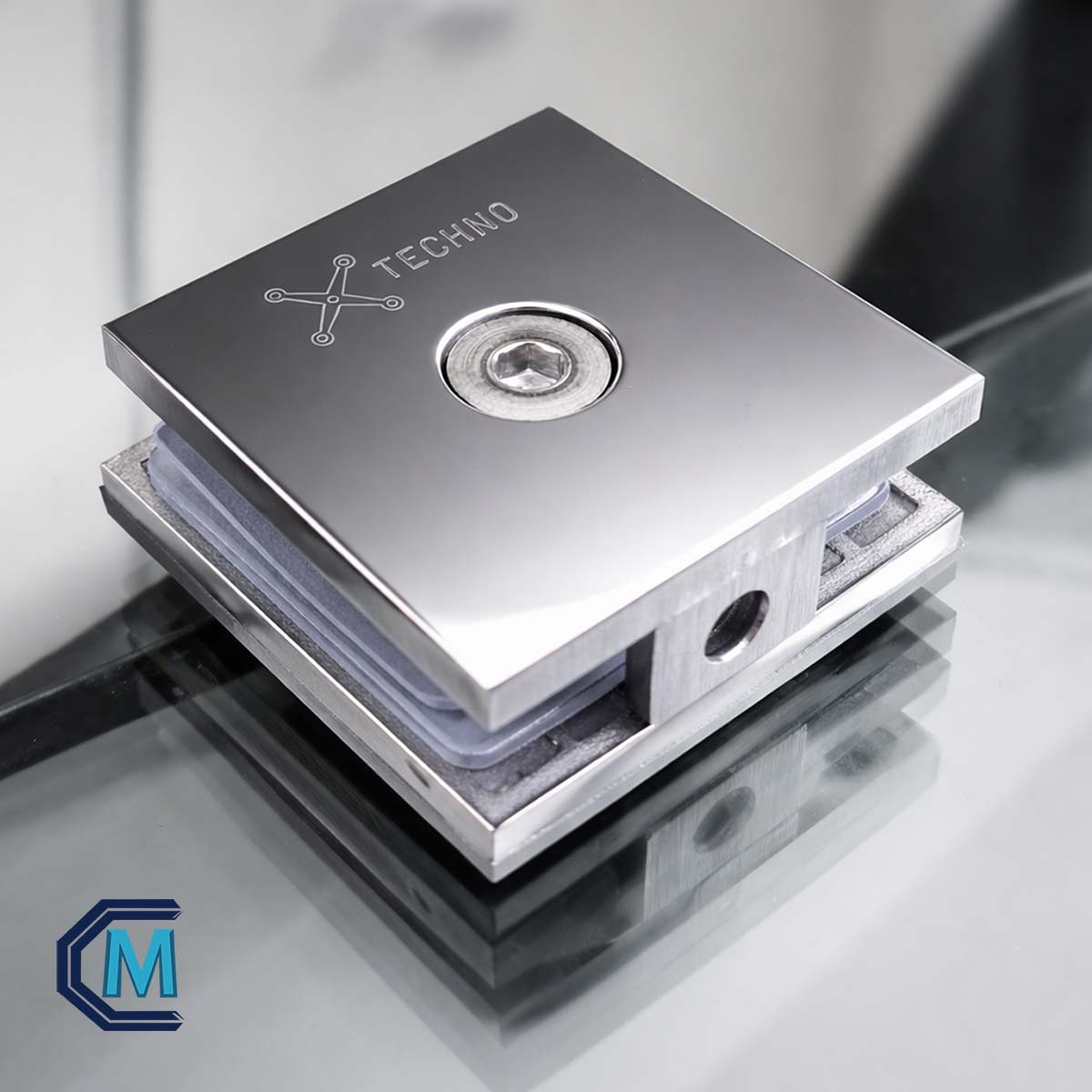 Conector muro-vidrio para ducha color cromado