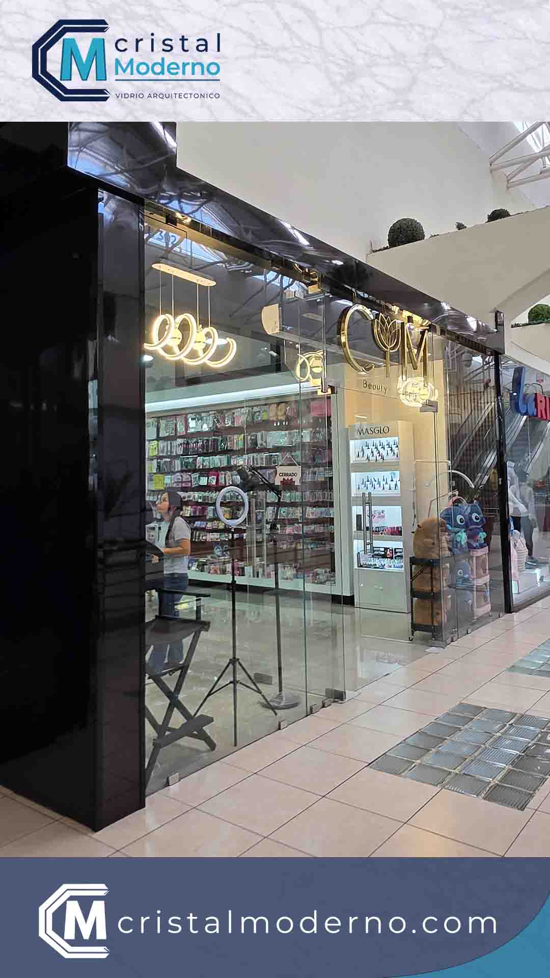 Fachada para vitrina comercial